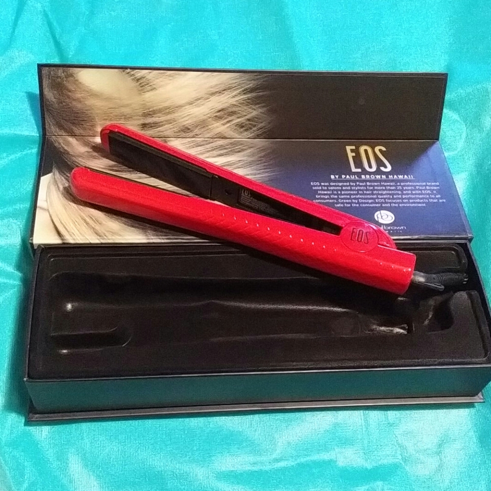 🌻 EOS PAUL BROWN  🌼Flat Iron 1 1/4  INCH🌼🌼💞
